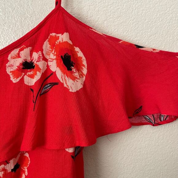 City Chic Dress Womens Size 22 Red Maxi Floral Cold Shoulder Flowy Button Slit - Picture 7 of 13